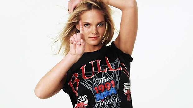 erin-heatherton-bulls-lead.jpg
